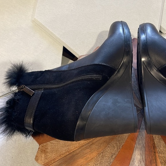 Aquatalia Leather fur trimmed wedge ankle boots size 7 1/2 - Picture 7 of 10